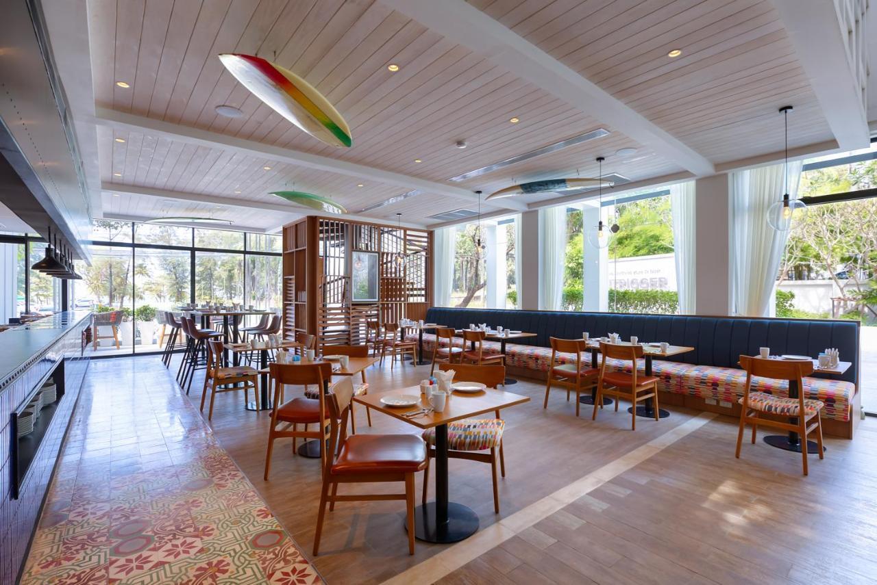 Outrigger Surin Beach Resort - Sha Extra Plus エクステリア 写真 The Beach Club