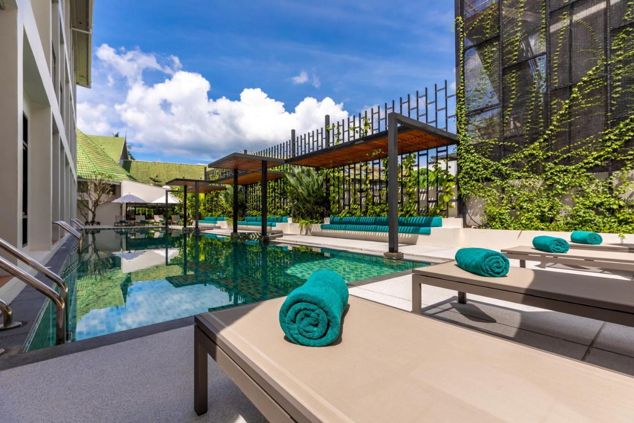 Outrigger Surin Beach Resort - Sha Extra Plus エクステリア 写真 The swimming pool at the hotel