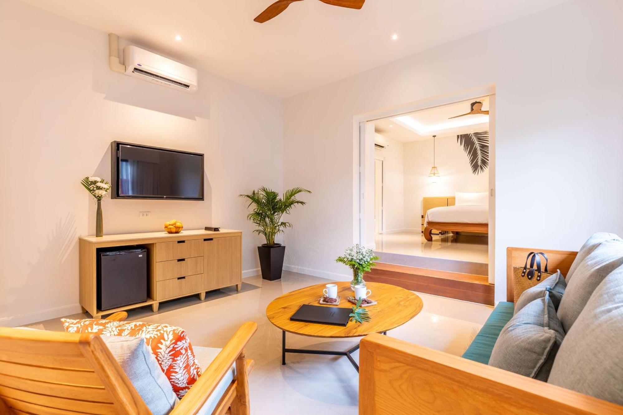 Outrigger Surin Beach Resort - Sha Extra Plus エクステリア 写真
